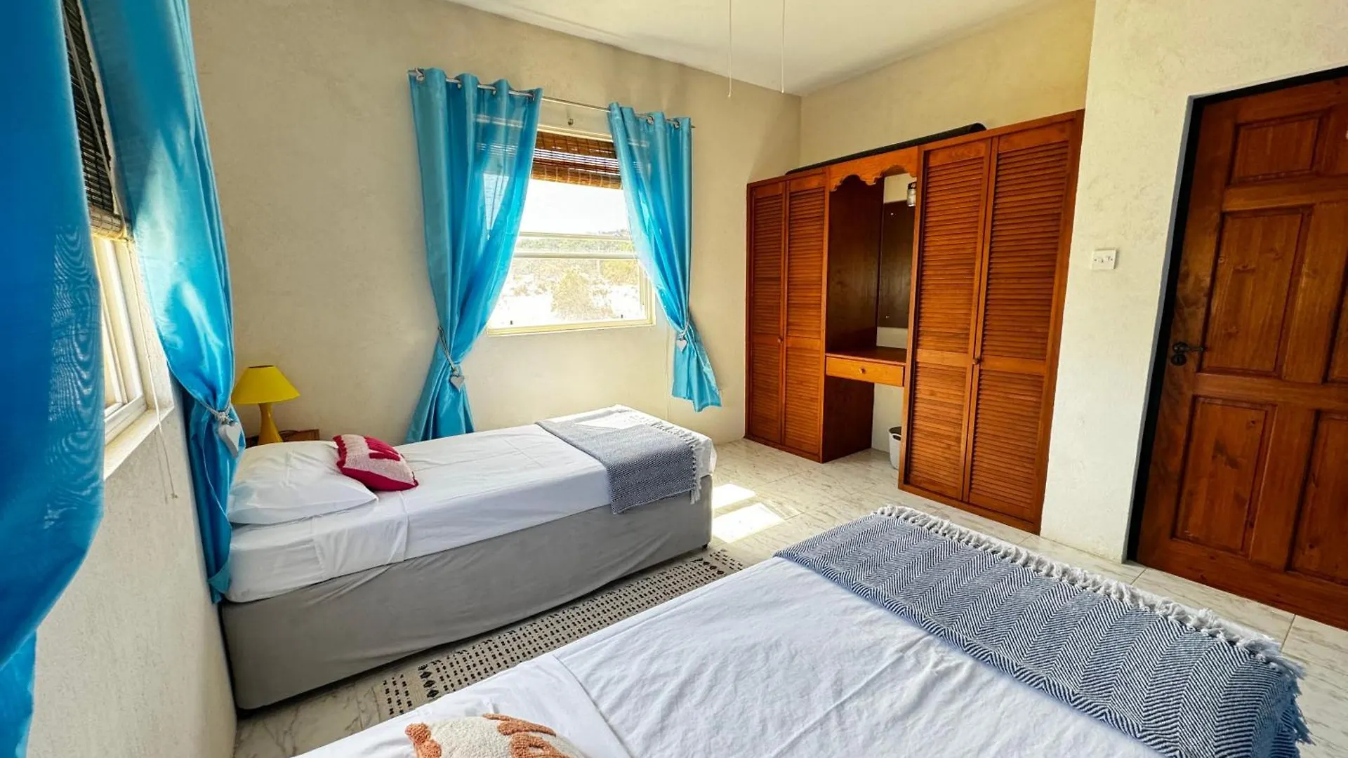 Lailamar Villa, Ocean View, Ac & Pool - Entire Villa Saint Phillip